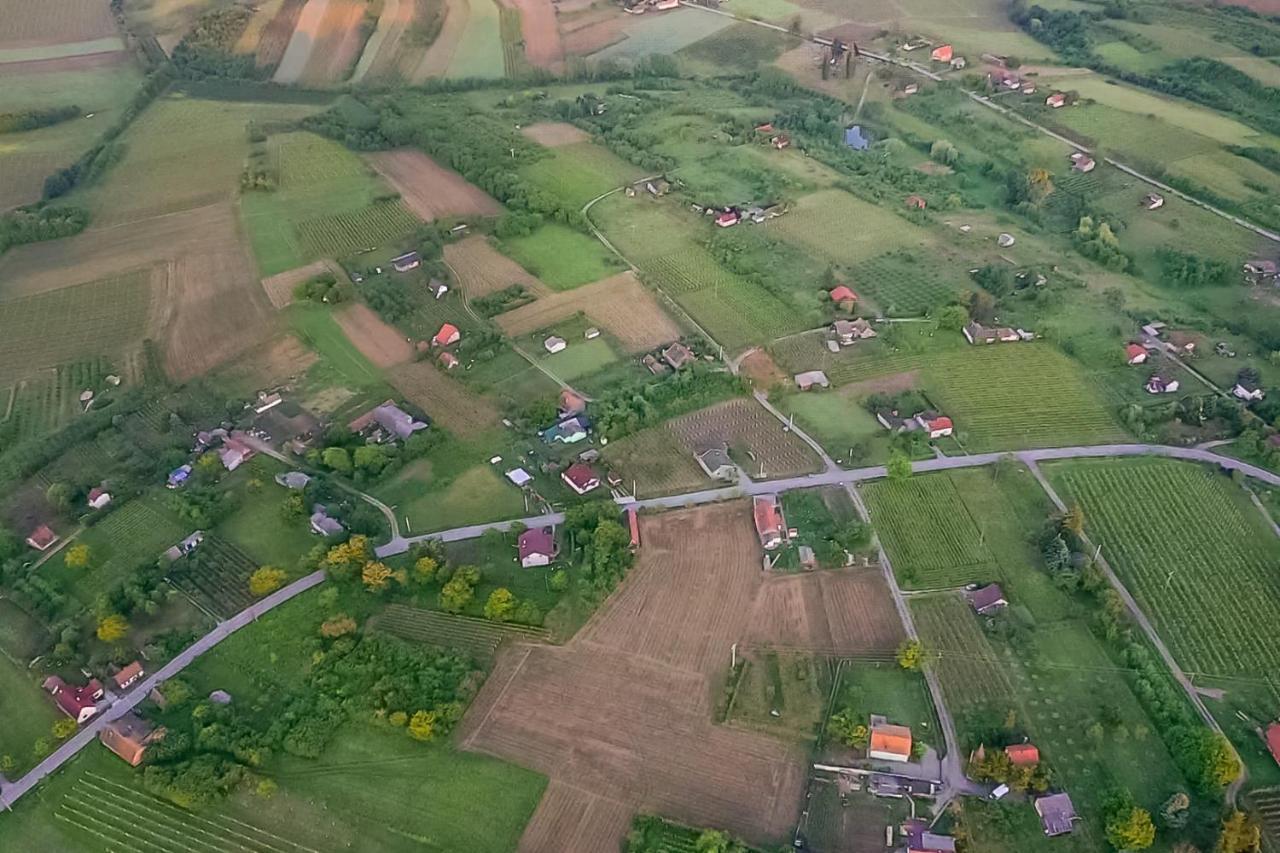 Village Wine House Mandicevac Luaran gambar